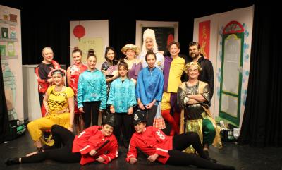 phoenix players Aladdin group photo on the theatre stage